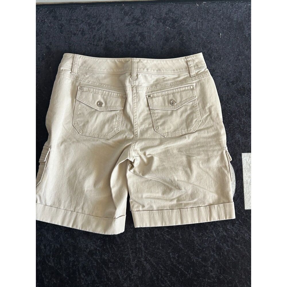 WHBM White House Black Market Khaki Cargo Bermuda Shorts Cuffed Size 0 - Picture 4 of 4